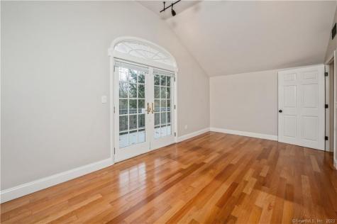 2428 Long Ridge Road Stamford CT 06903