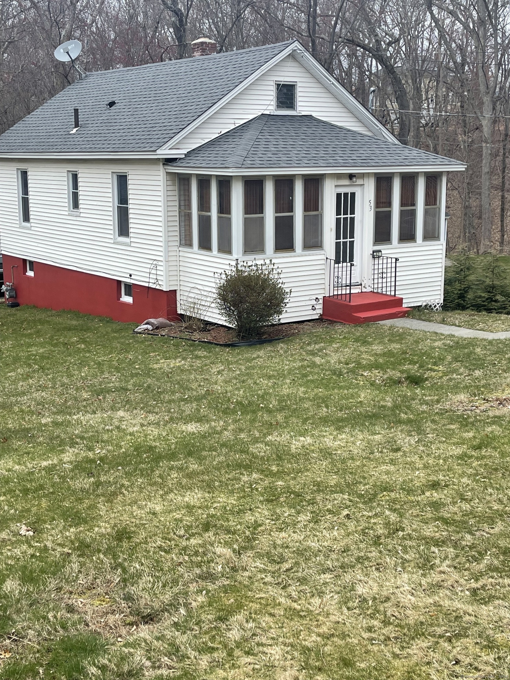 53 Hemlock Street Manchester CT 06040