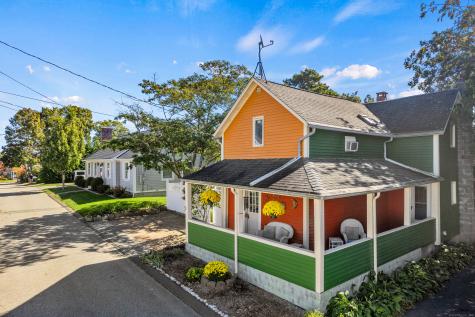 14 High Street East Lyme CT 06357