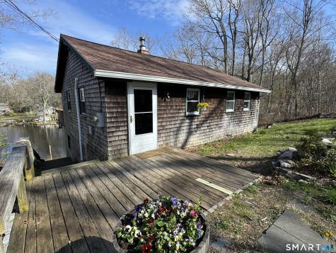 389-C Wyassup Road North Stonington CT 06359