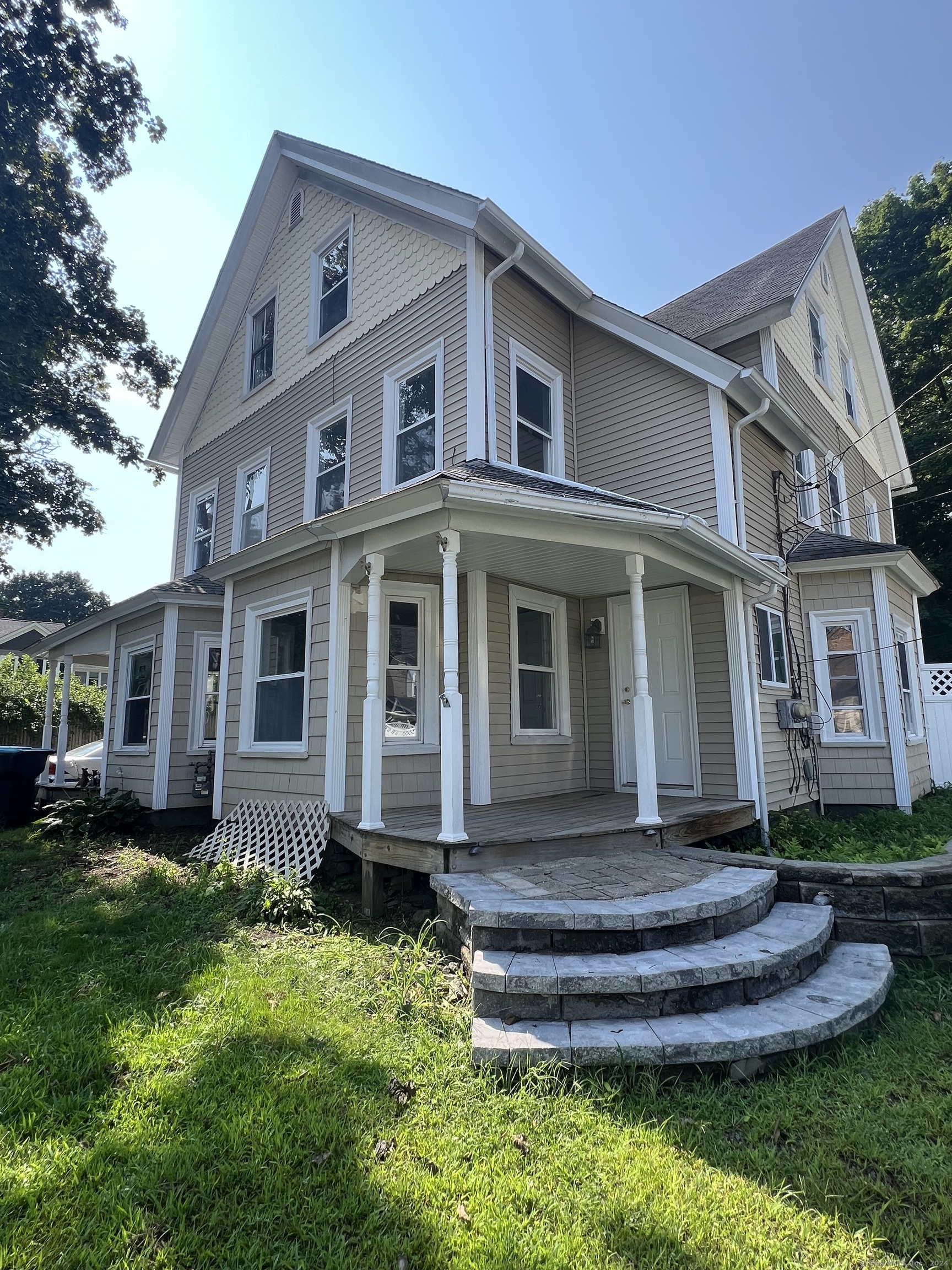 181-183 South Main Street Putnam CT 06260