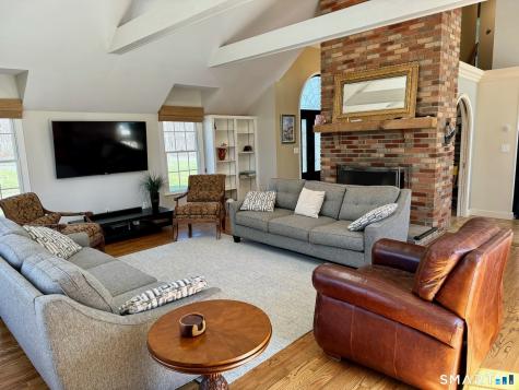 11 Van Campen Lane Bethel CT 06801