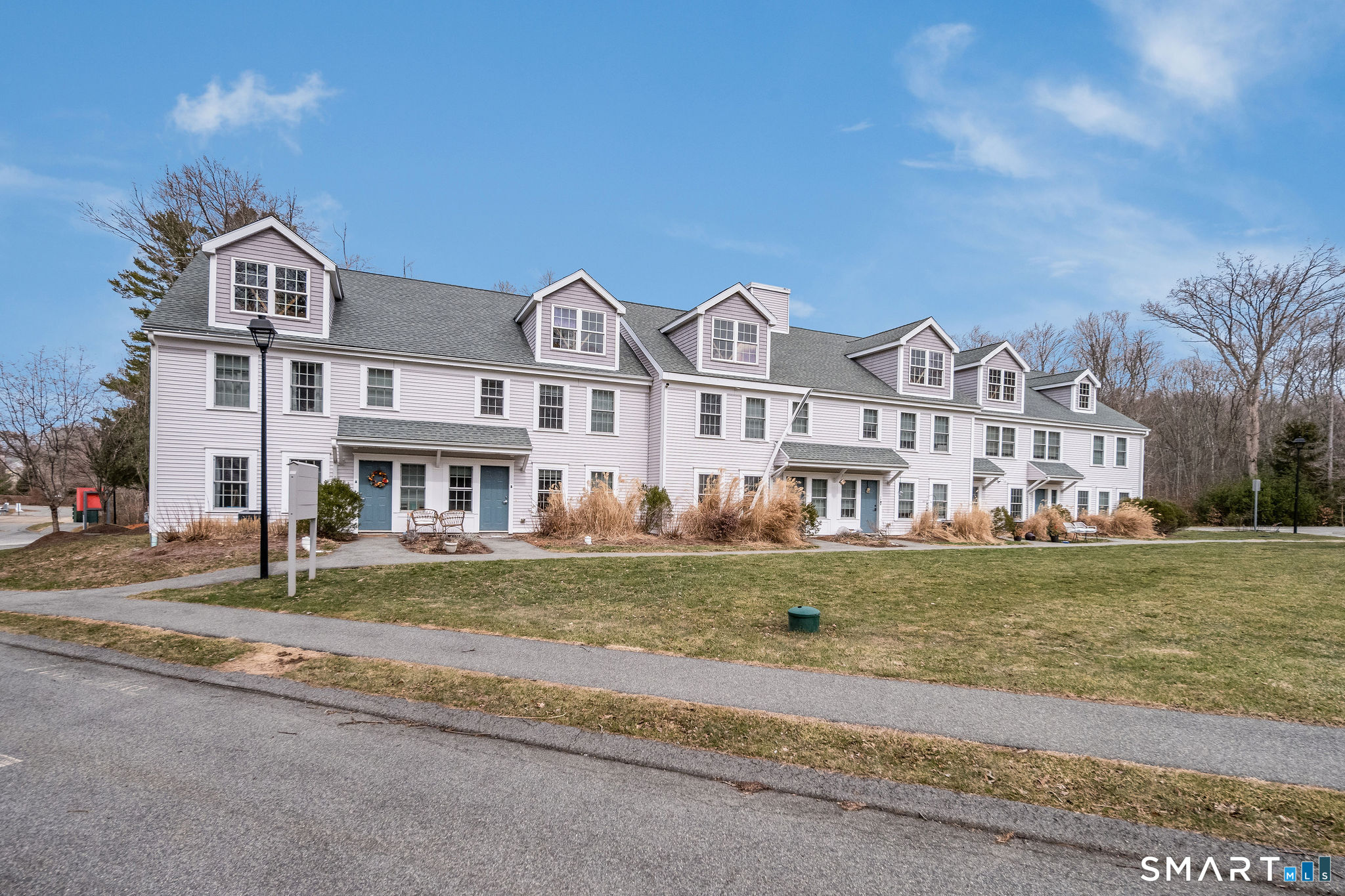 77 Lyme Street Old Lyme CT 06371