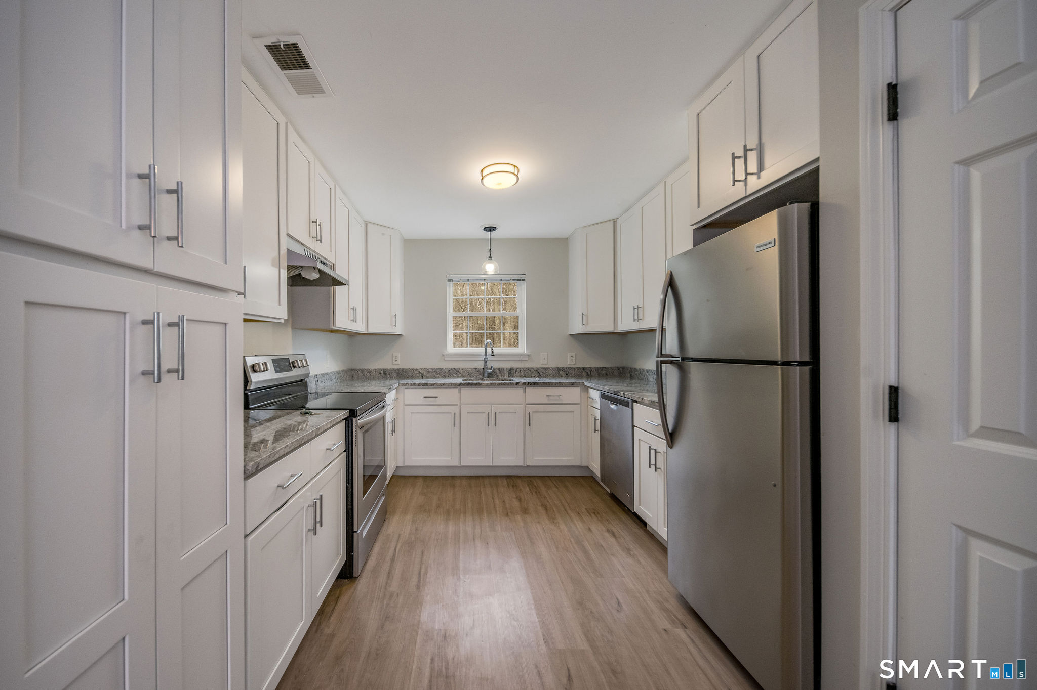 77 Lyme Street Old Lyme CT 06371