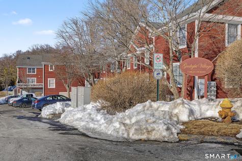 7 Dean Street Danbury CT 06810