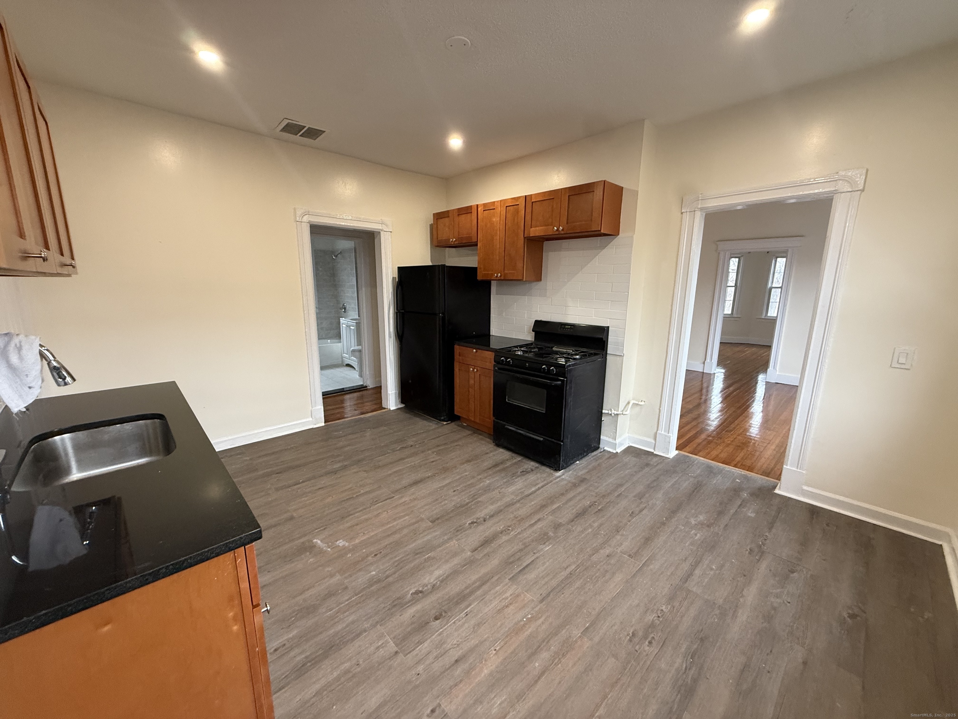 204 Homestead Avenue Hartford CT 06112