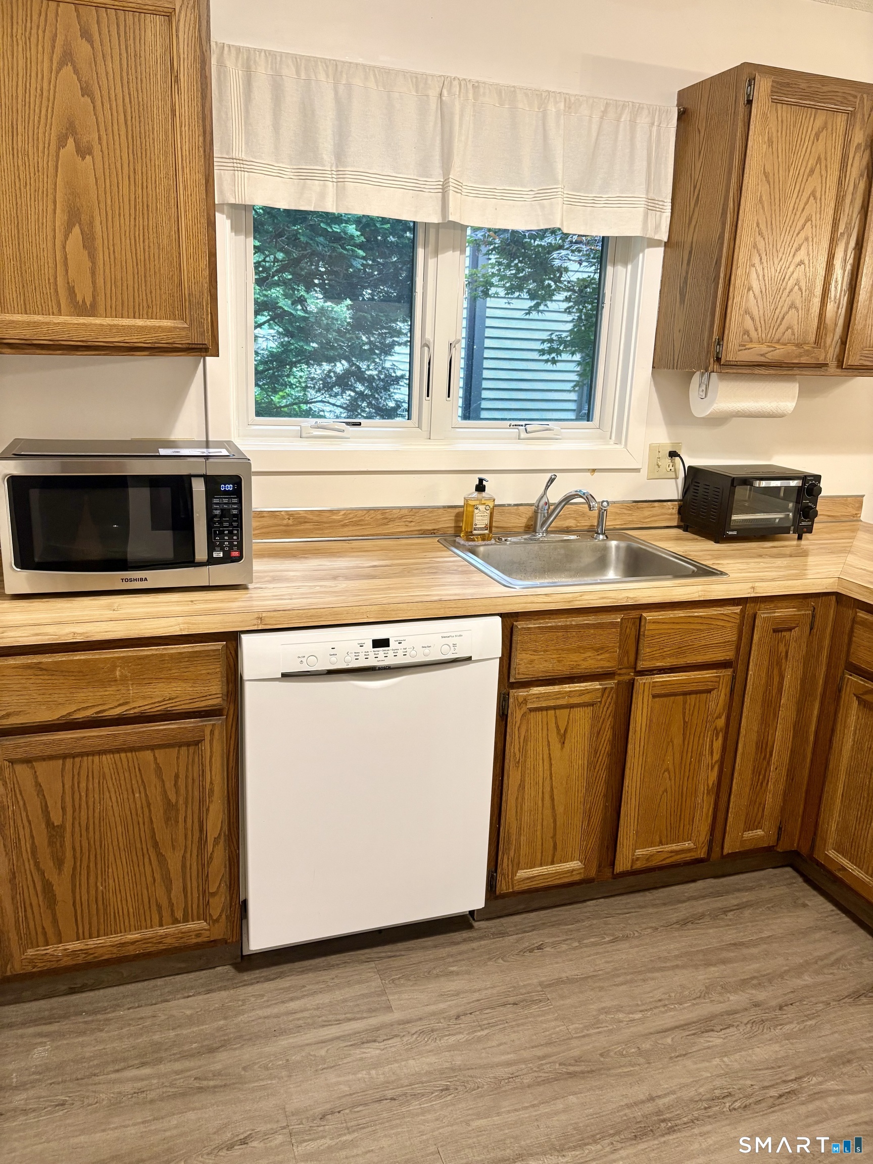 4 Copper Hill Drive Guilford CT 06437