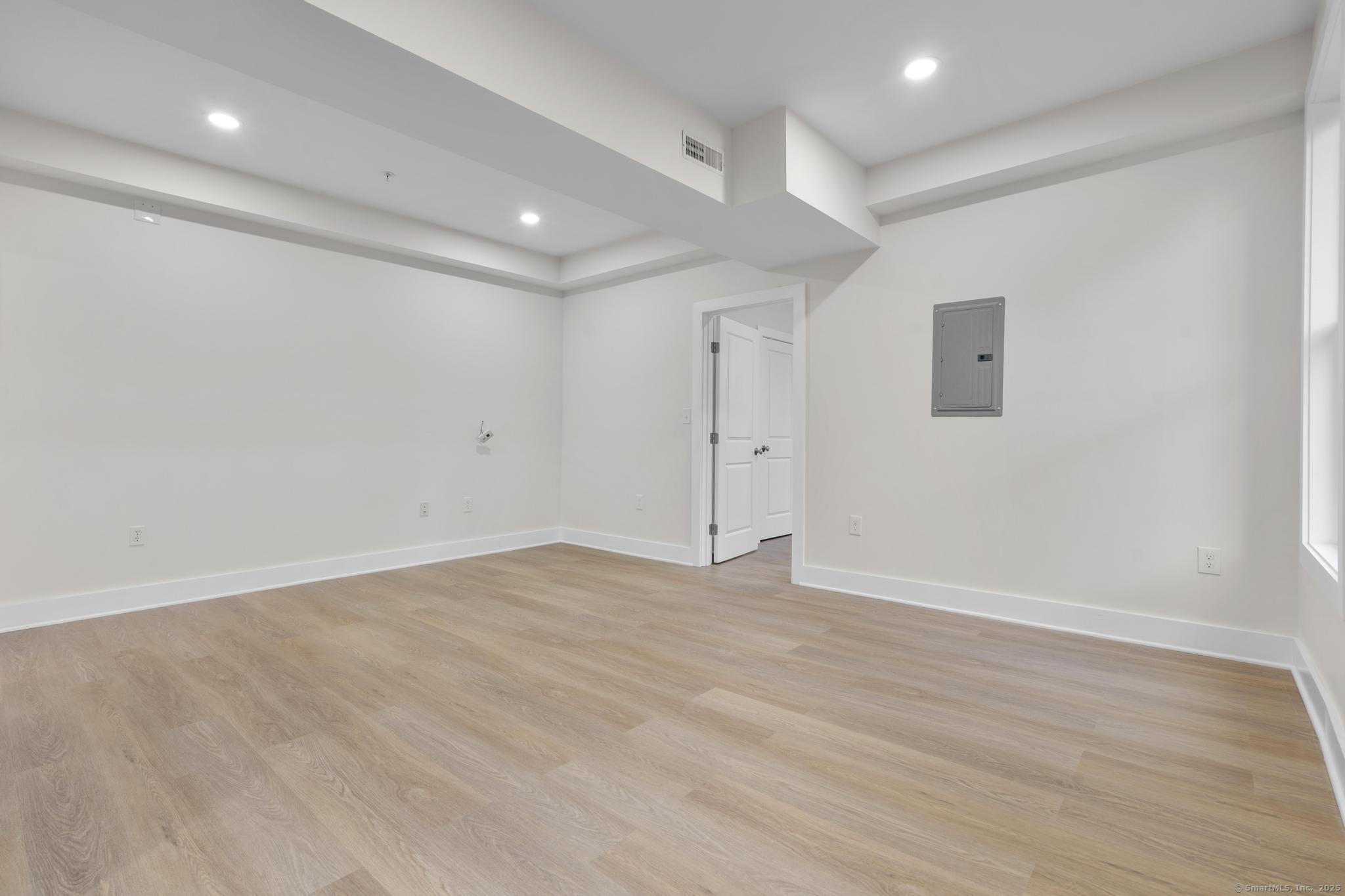 1546 Chapel Street New Haven CT 06511