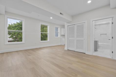 1546 Chapel Street New Haven CT 06511