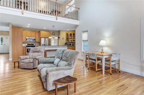 218 Woodlawn Drive Seymour CT 06483