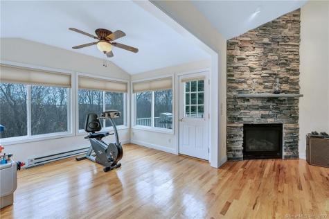 218 Woodlawn Drive Seymour CT 06483