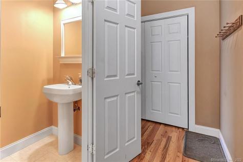 218 Woodlawn Drive Seymour CT 06483
