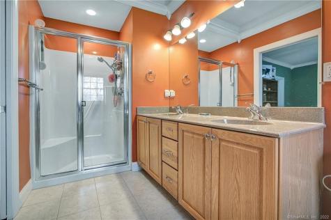 218 Woodlawn Drive Seymour CT 06483