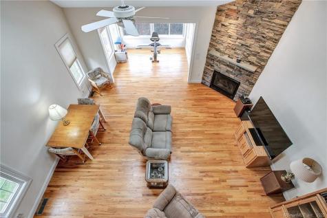 218 Woodlawn Drive Seymour CT 06483