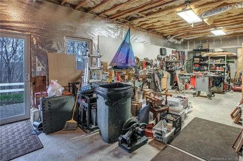 218 Woodlawn Drive Seymour CT 06483