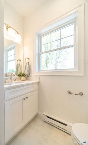 1154 Poquonnock Road Groton CT 06340