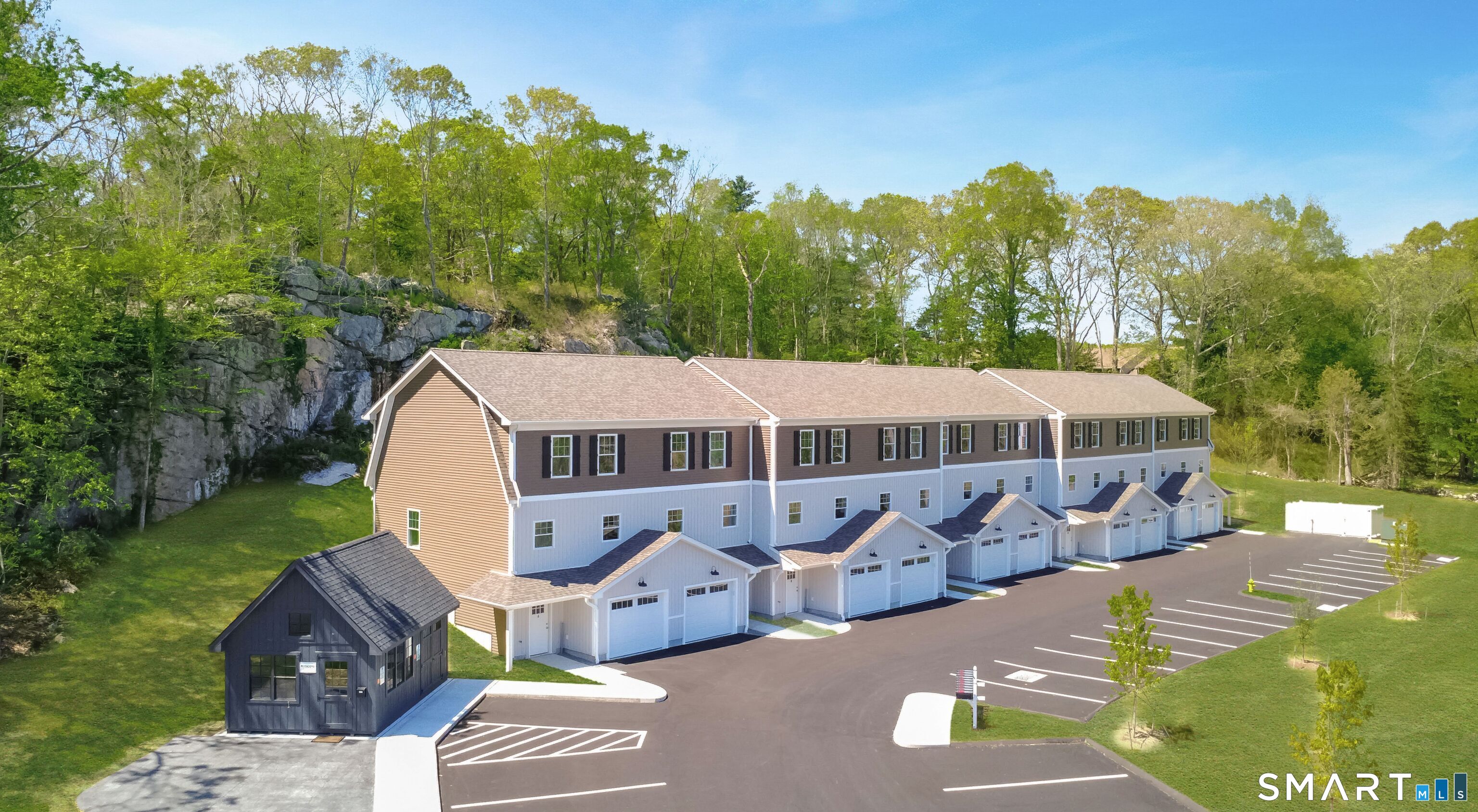 1154 Poquonnock Road Groton CT 06340