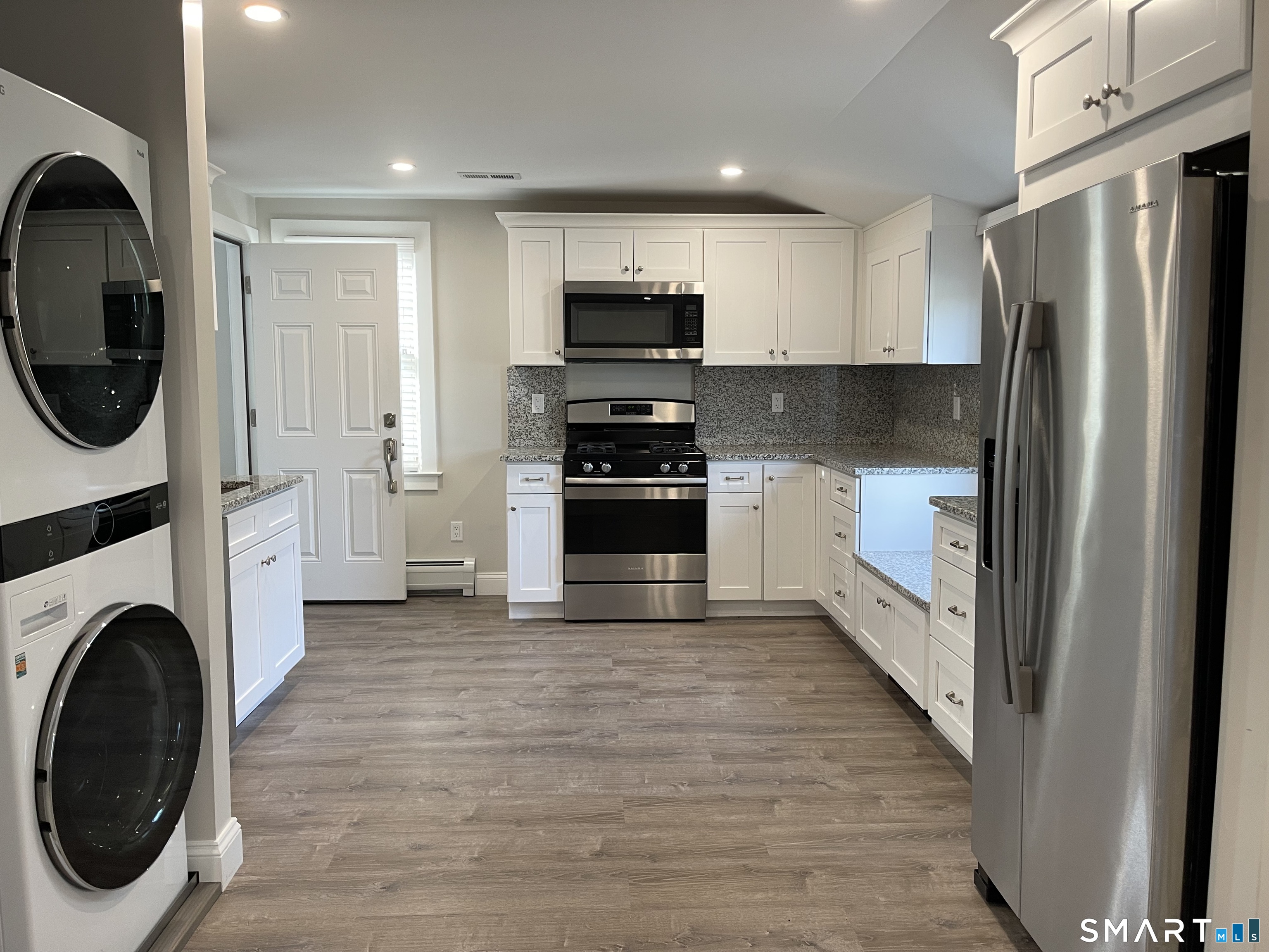 31 Ledge Avenue New Canaan CT 06840