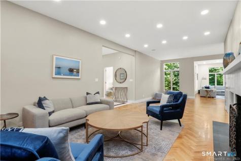 345 Governors Lane Fairfield CT 06824