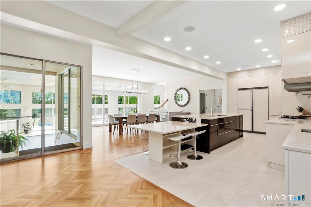 345 Governors Lane Fairfield CT 06824