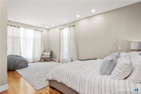 345 Governors Lane Fairfield CT 06824