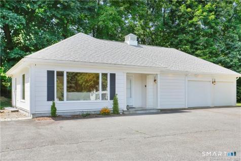 345 Governors Lane Fairfield CT 06824