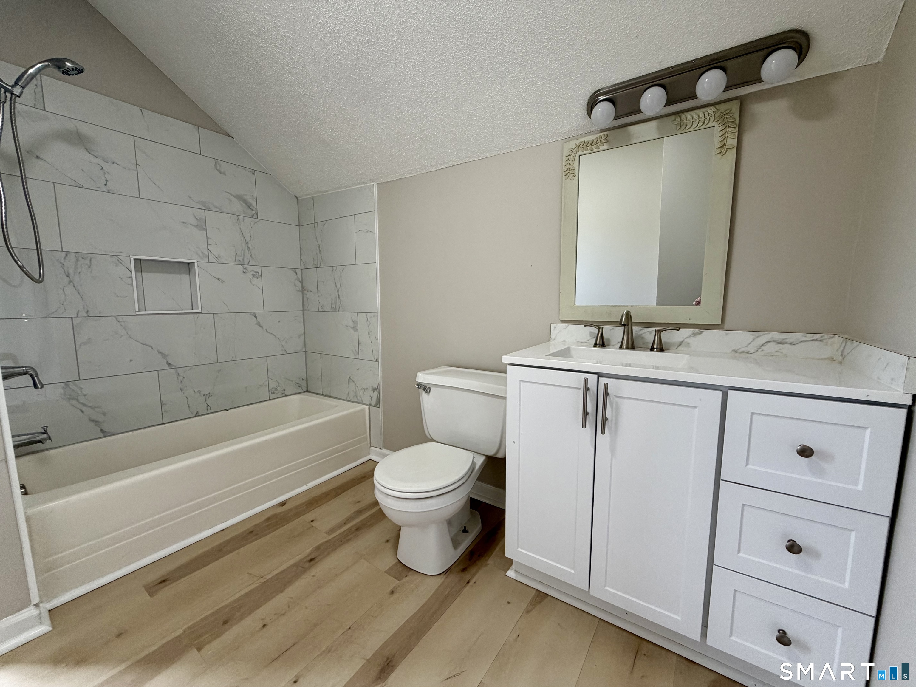 210 Main Street Farmington CT 06085