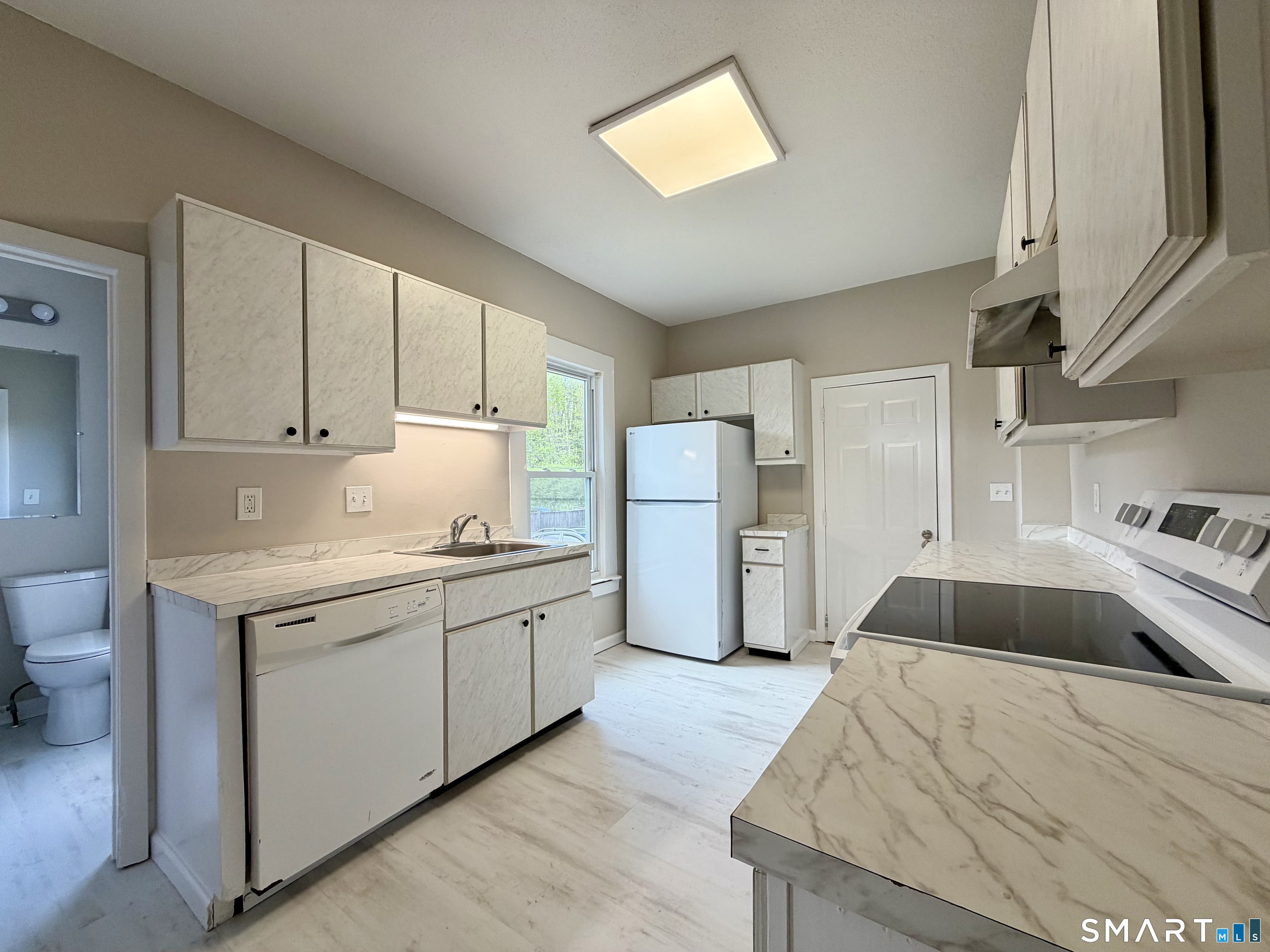 210 Main Street Farmington CT 06085
