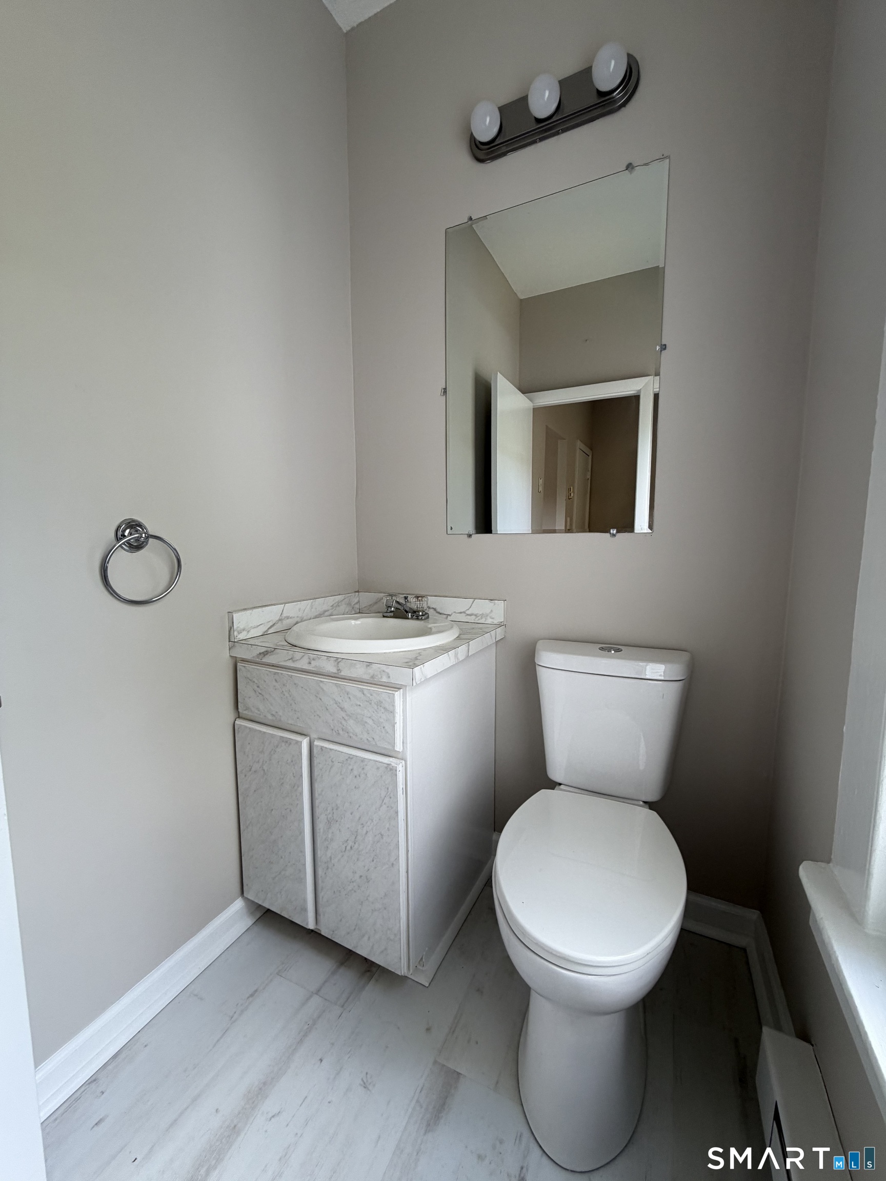 210 Main Street Farmington CT 06085