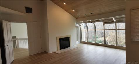 103 Silver Creek Lane Norwalk CT 06850