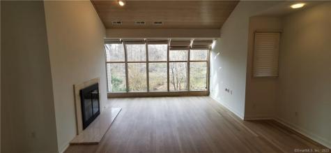 103 Silver Creek Lane Norwalk CT 06850