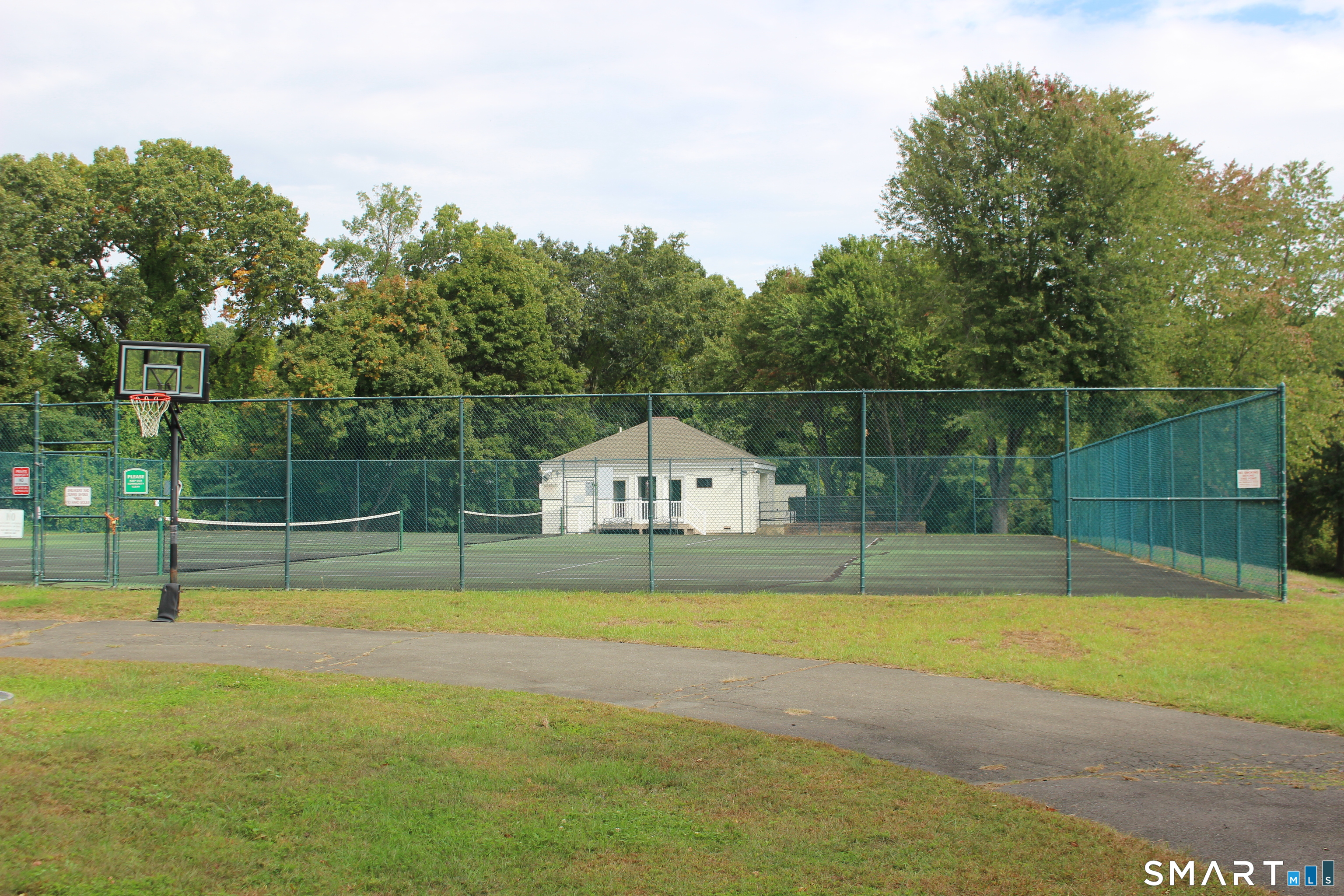 110 Wellington Drive Farmington CT 06032