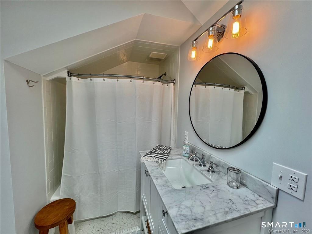 672 Mulberry Point Road Guilford CT 06437