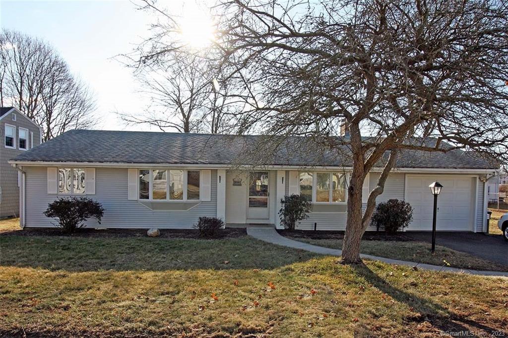 16 Seabreeze Road Old Saybrook CT 06475