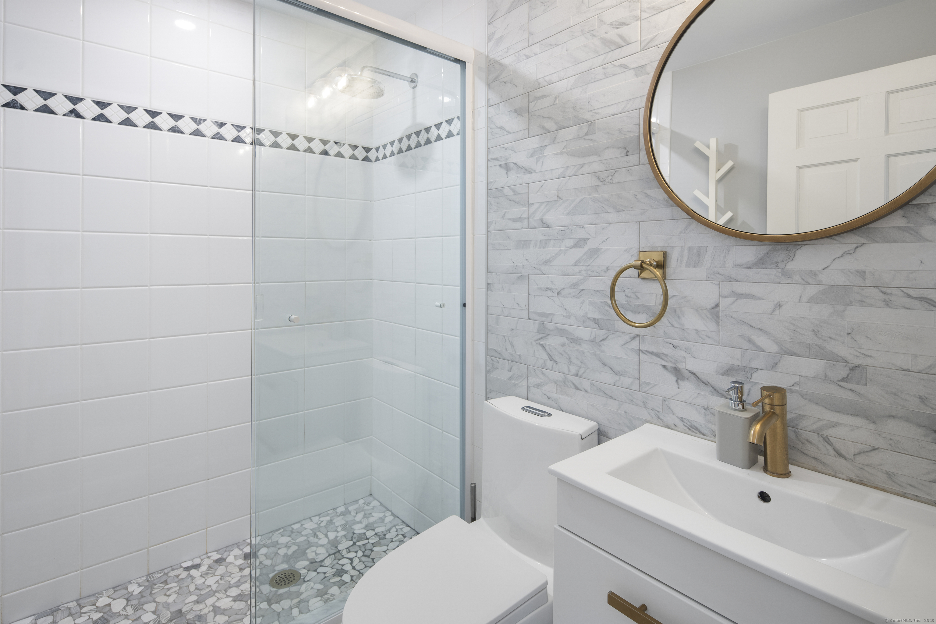 64 White Oak Shade Road New Canaan CT 06840