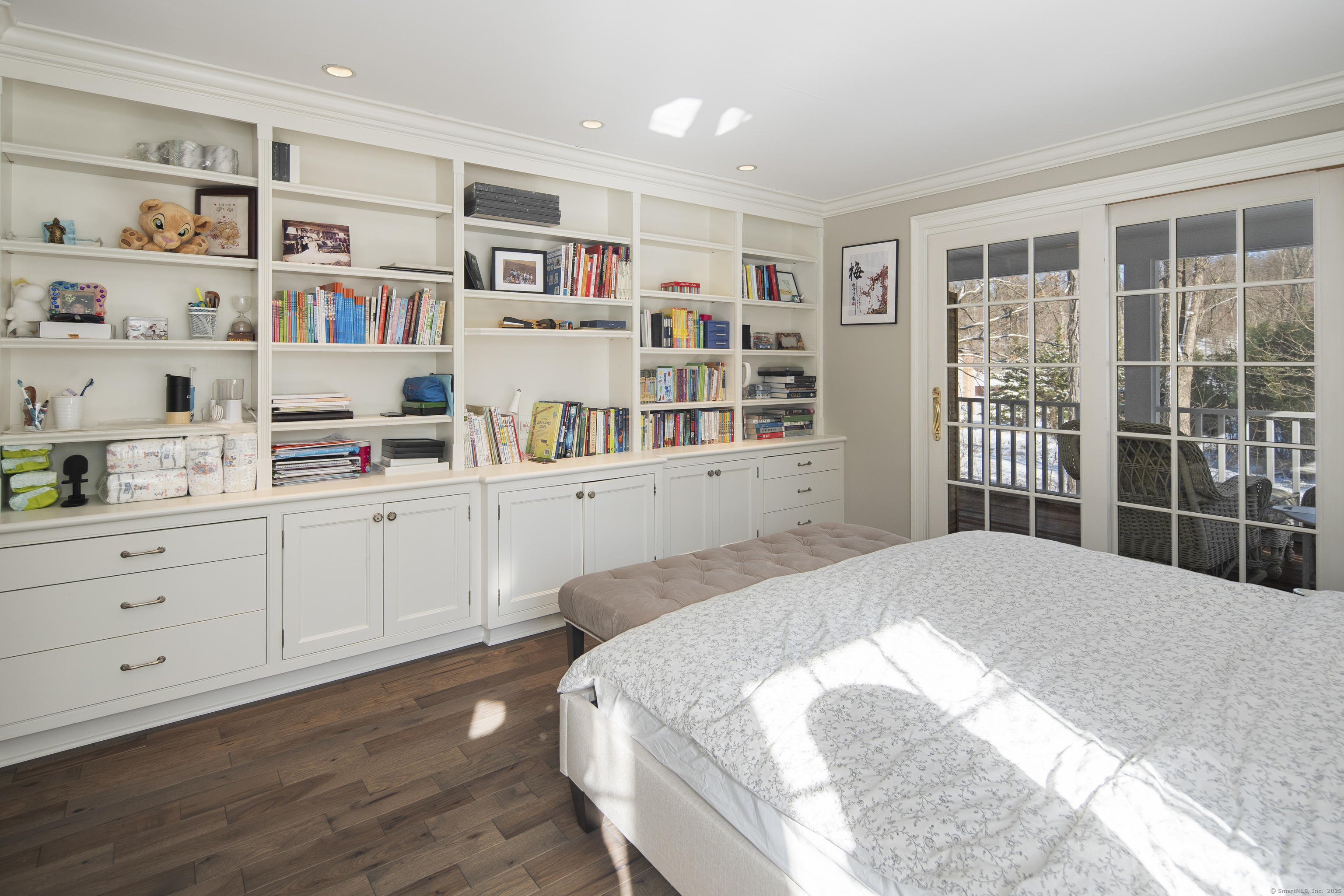 64 White Oak Shade Road New Canaan CT 06840