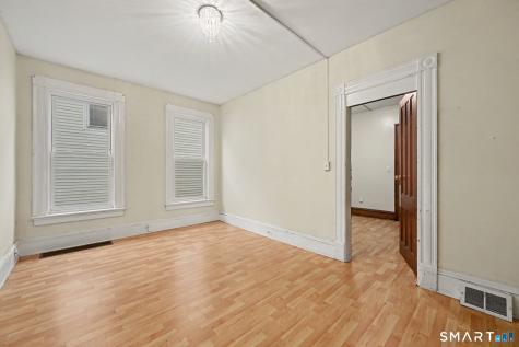 135 Sherwood Avenue Bridgeport CT 06605