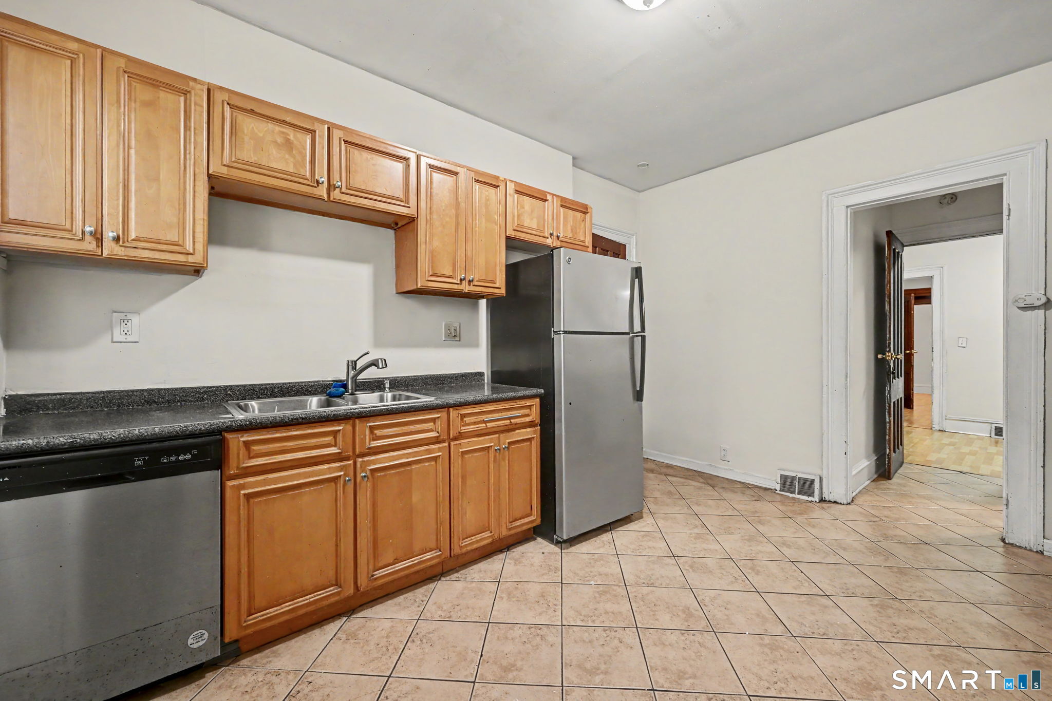 135 Sherwood Avenue Bridgeport CT 06605