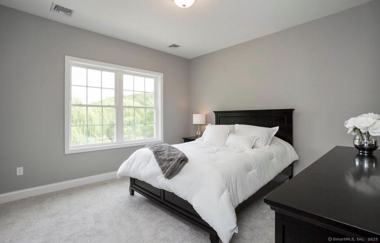 35 Ringgold Street West Hartford CT 06119