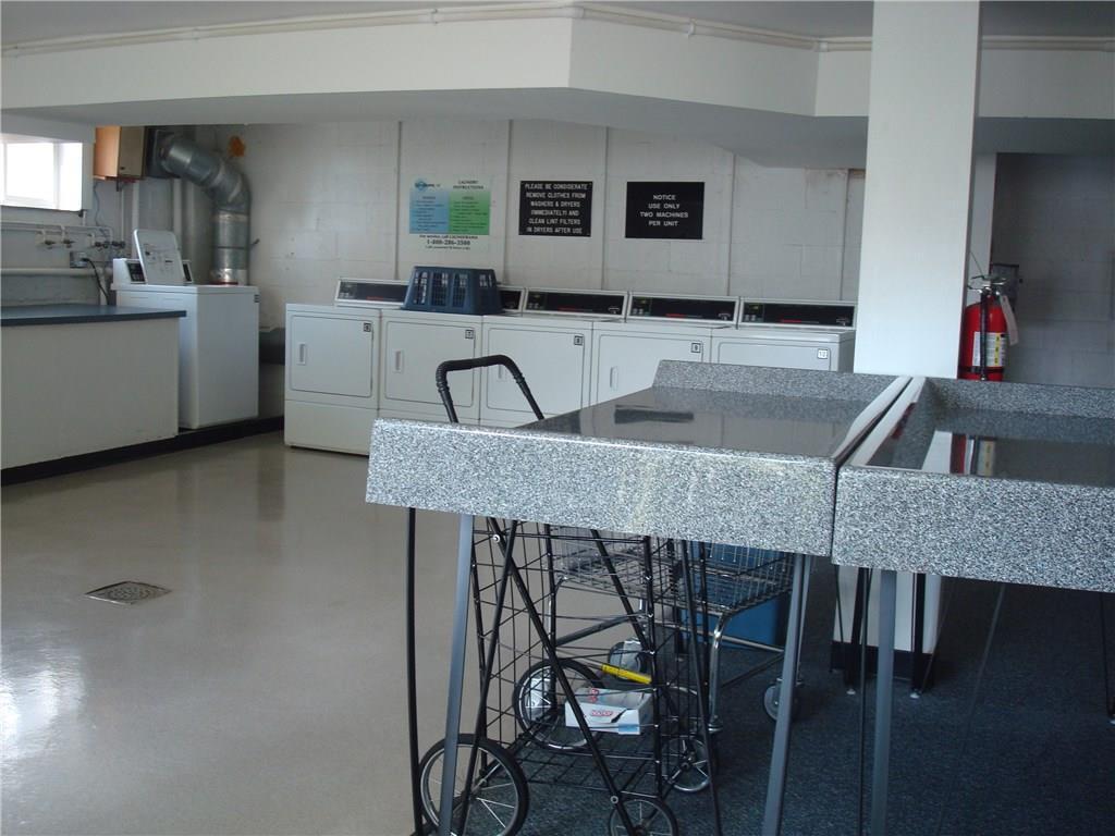 887 Farmington Avenue West Hartford CT 06119