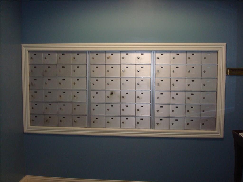 887 Farmington Avenue West Hartford CT 06119