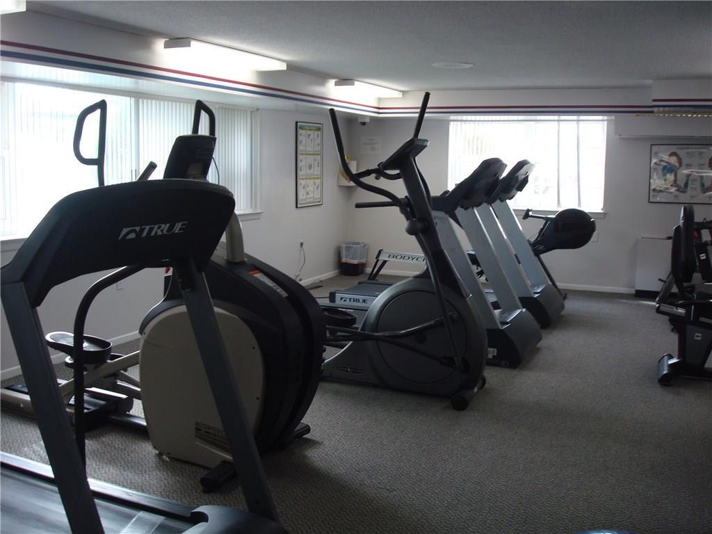 887 Farmington Avenue West Hartford CT 06119