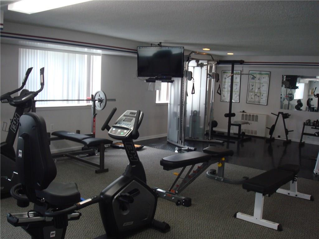 887 Farmington Avenue West Hartford CT 06119