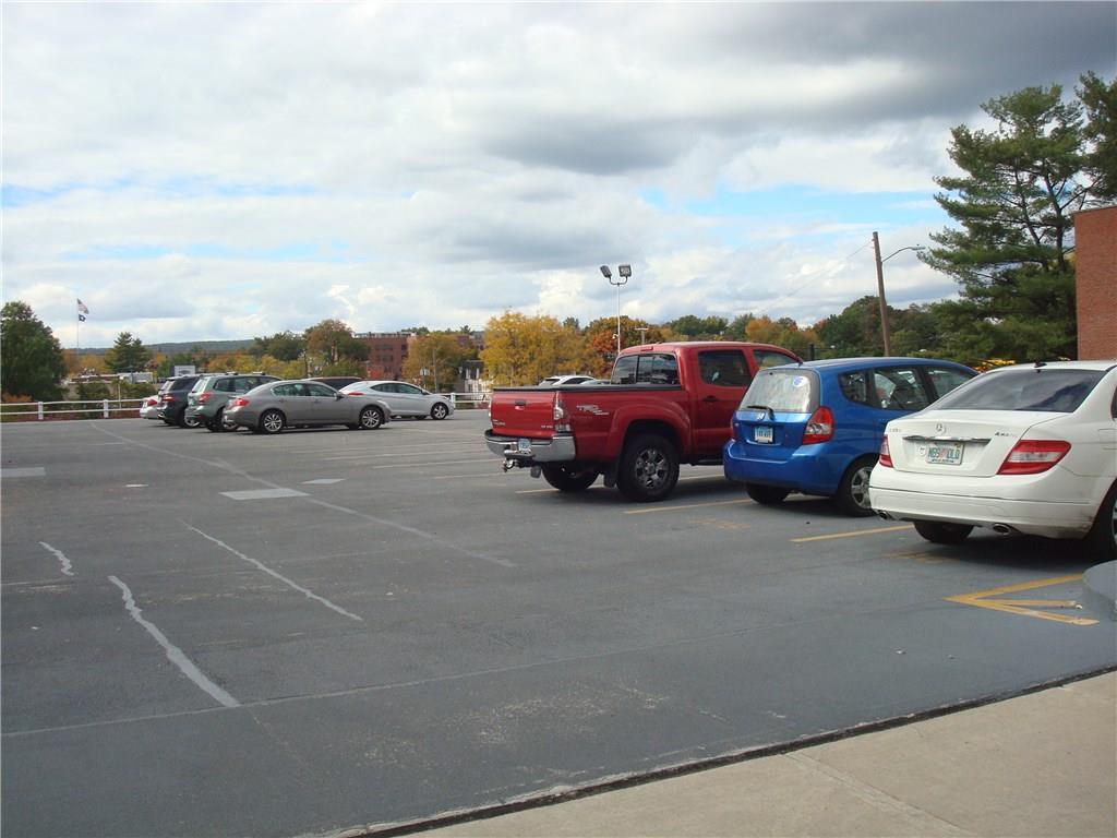 887 Farmington Avenue West Hartford CT 06119