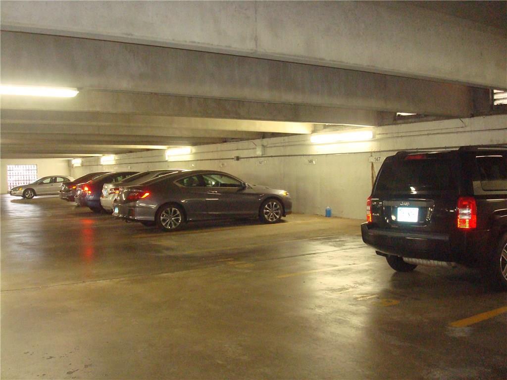 887 Farmington Avenue West Hartford CT 06119