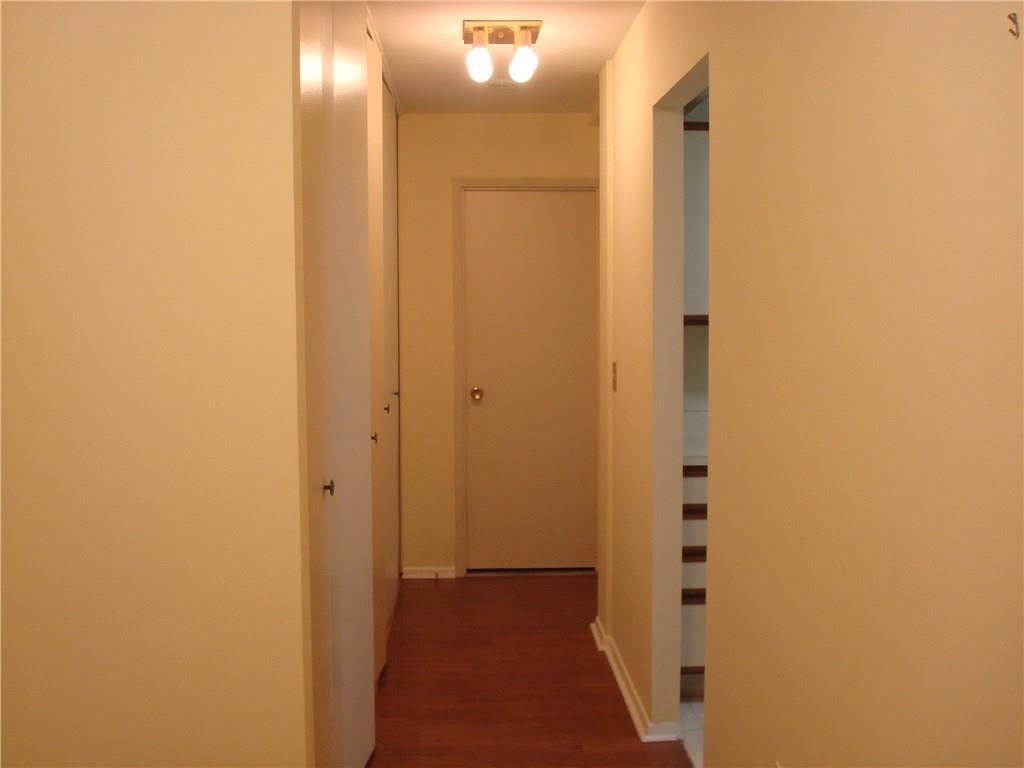 887 Farmington Avenue West Hartford CT 06119