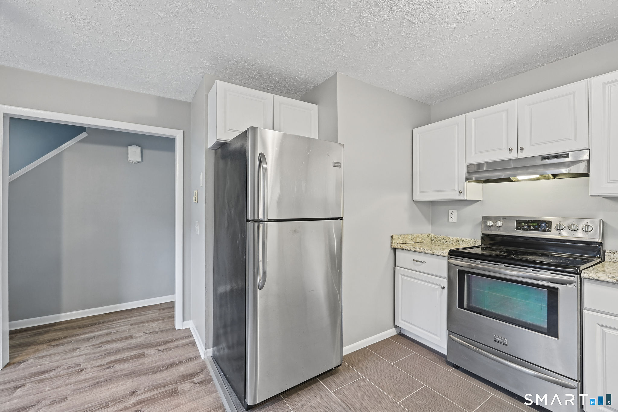 6 Irving Place Danbury CT 06810