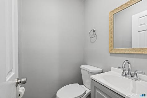 6 Irving Place Danbury CT 06810