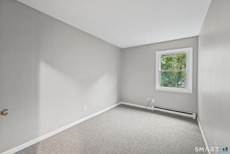6 Irving Place Danbury CT 06810