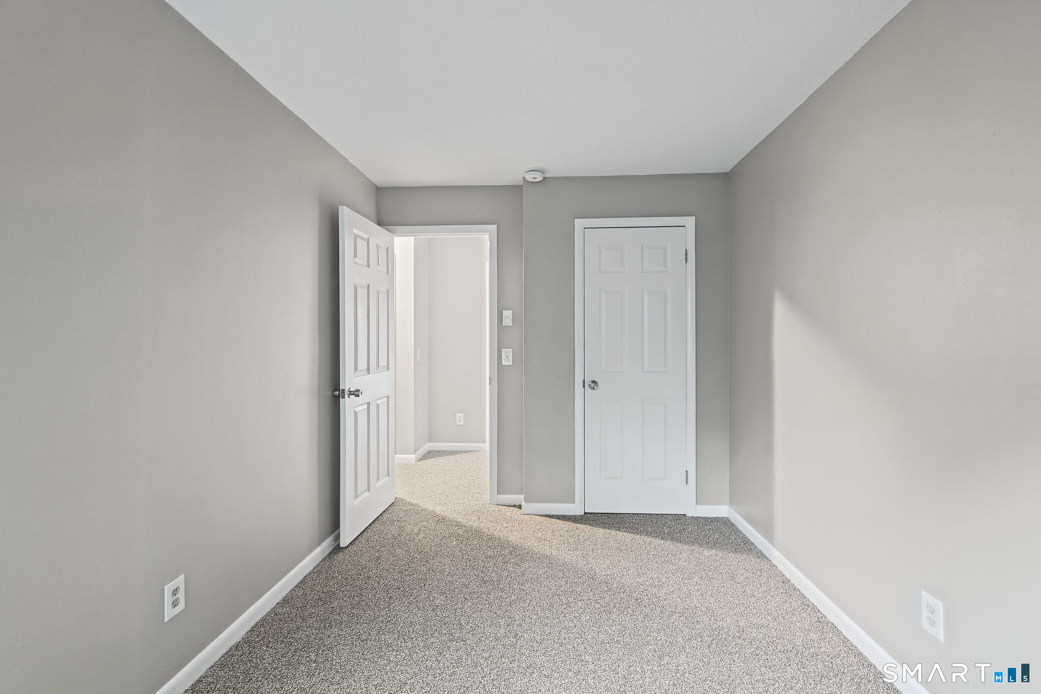 6 Irving Place Danbury CT 06810